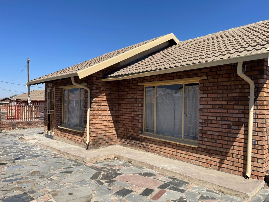 2 Bedroom Property for Sale in Boitekong North West